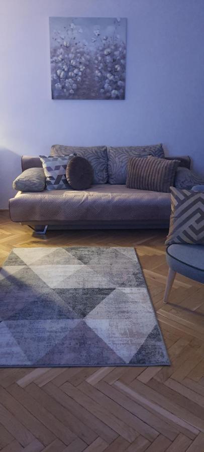 Apartament Trini Клодзко Екстериор снимка