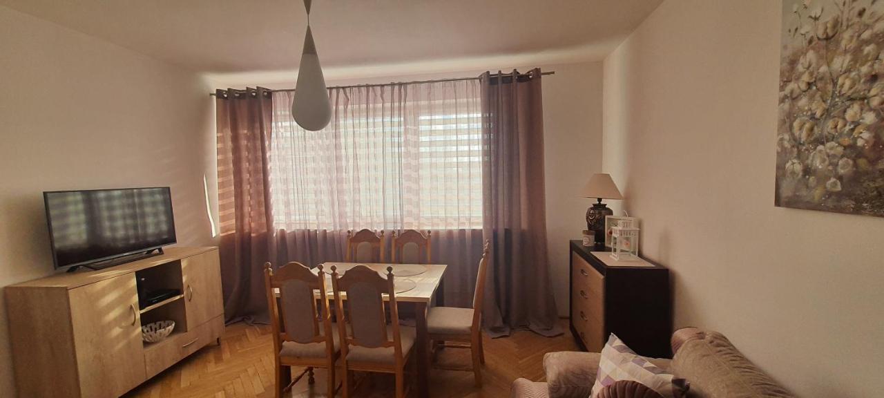 Apartament Trini Клодзко Екстериор снимка