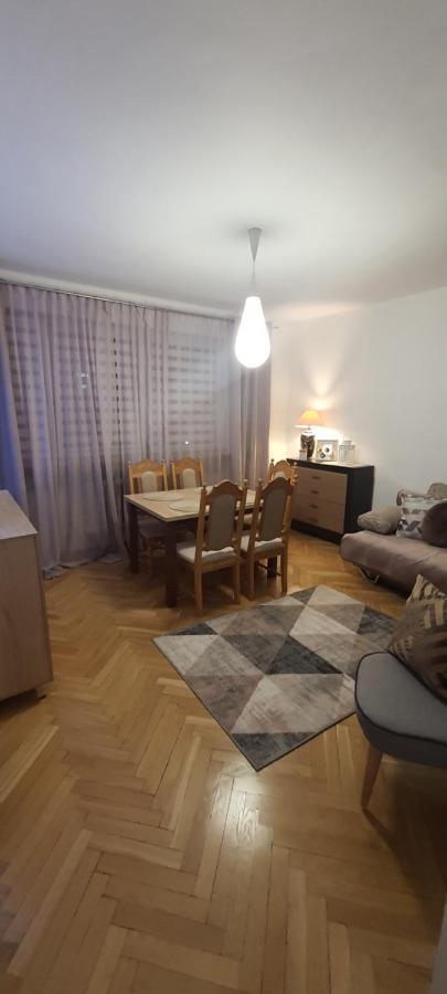 Apartament Trini Клодзко Екстериор снимка