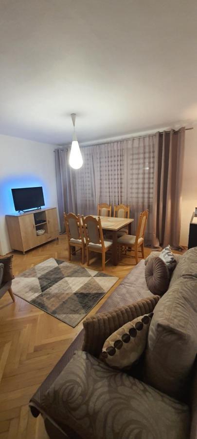 Apartament Trini Клодзко Екстериор снимка